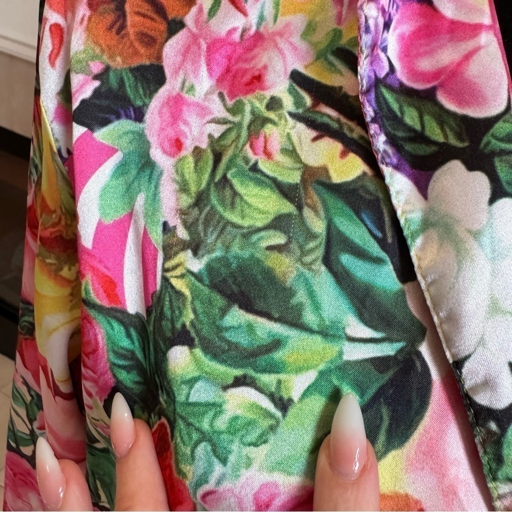 VICTORIA'S SECRET X MARY KATRANTZOU Satin Button Down Pajama Top Size XS GUC - Picture 5 of 7